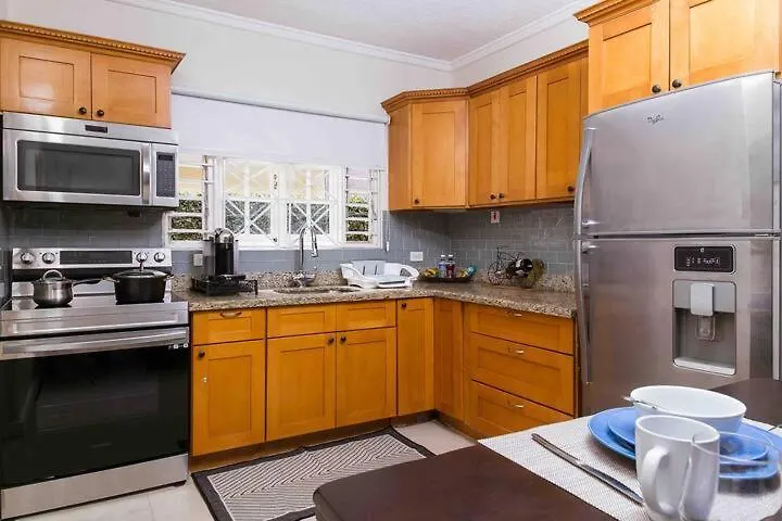 Vila Aquahaven Retreat In Kingston